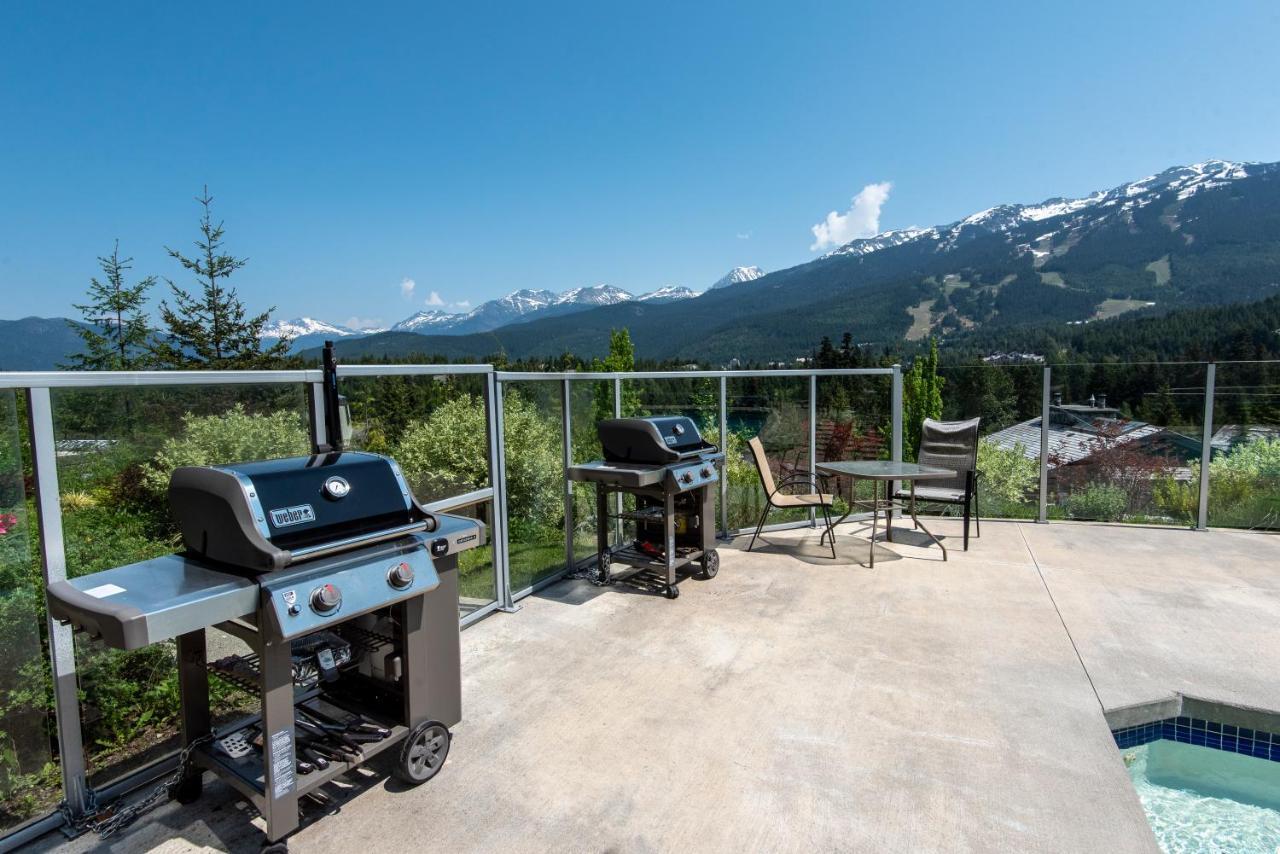 The Ironwood On Blueberry Hill Apartment Whistler