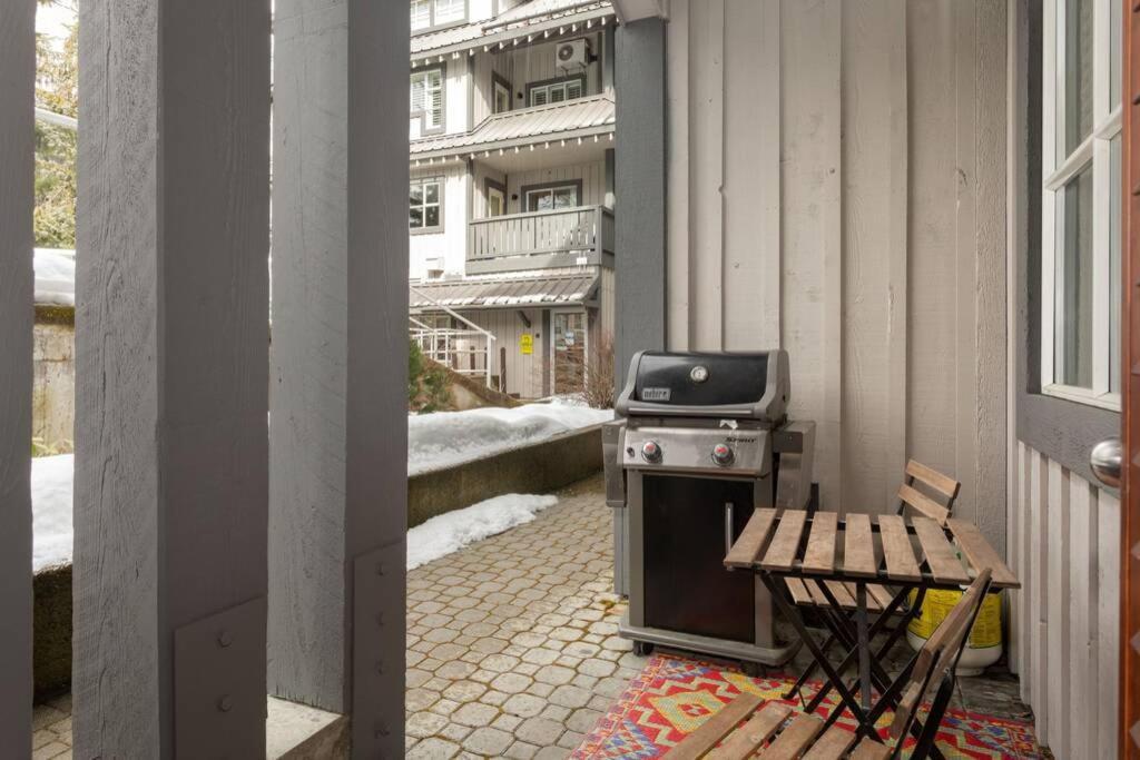 Prime Location, In/out Apartment