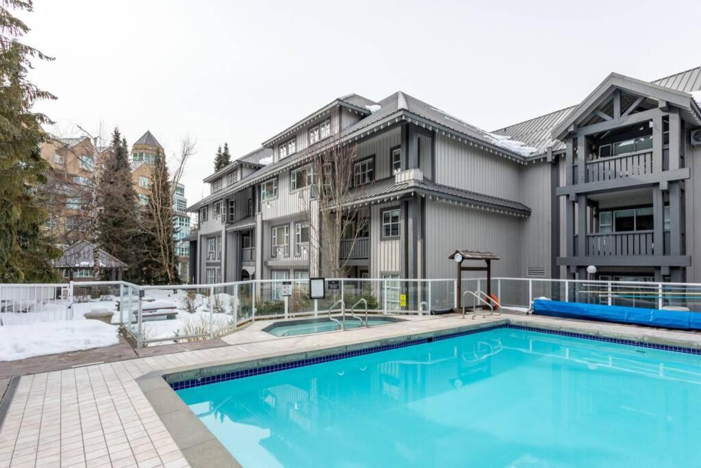 Apartment Prime Location, In/out *
