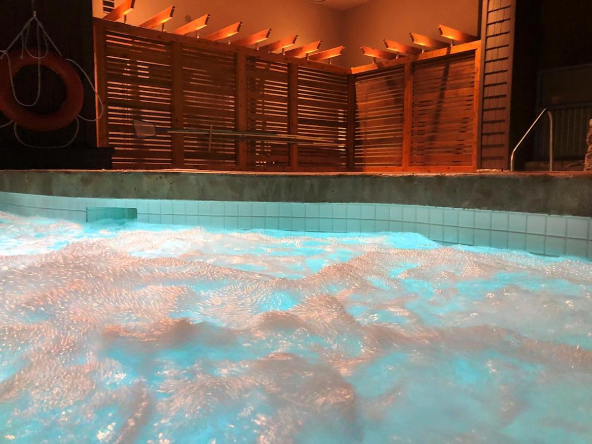 Blackcomb Vacation Rentals - Village North Apartment *