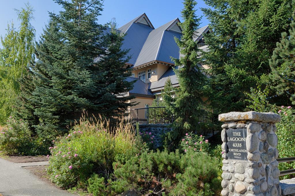 Premier - Village North Apartment
