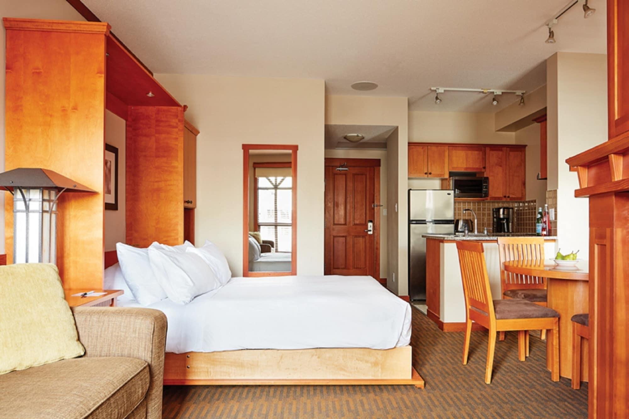 Hotel Pan Pacific Mountainside Whistler