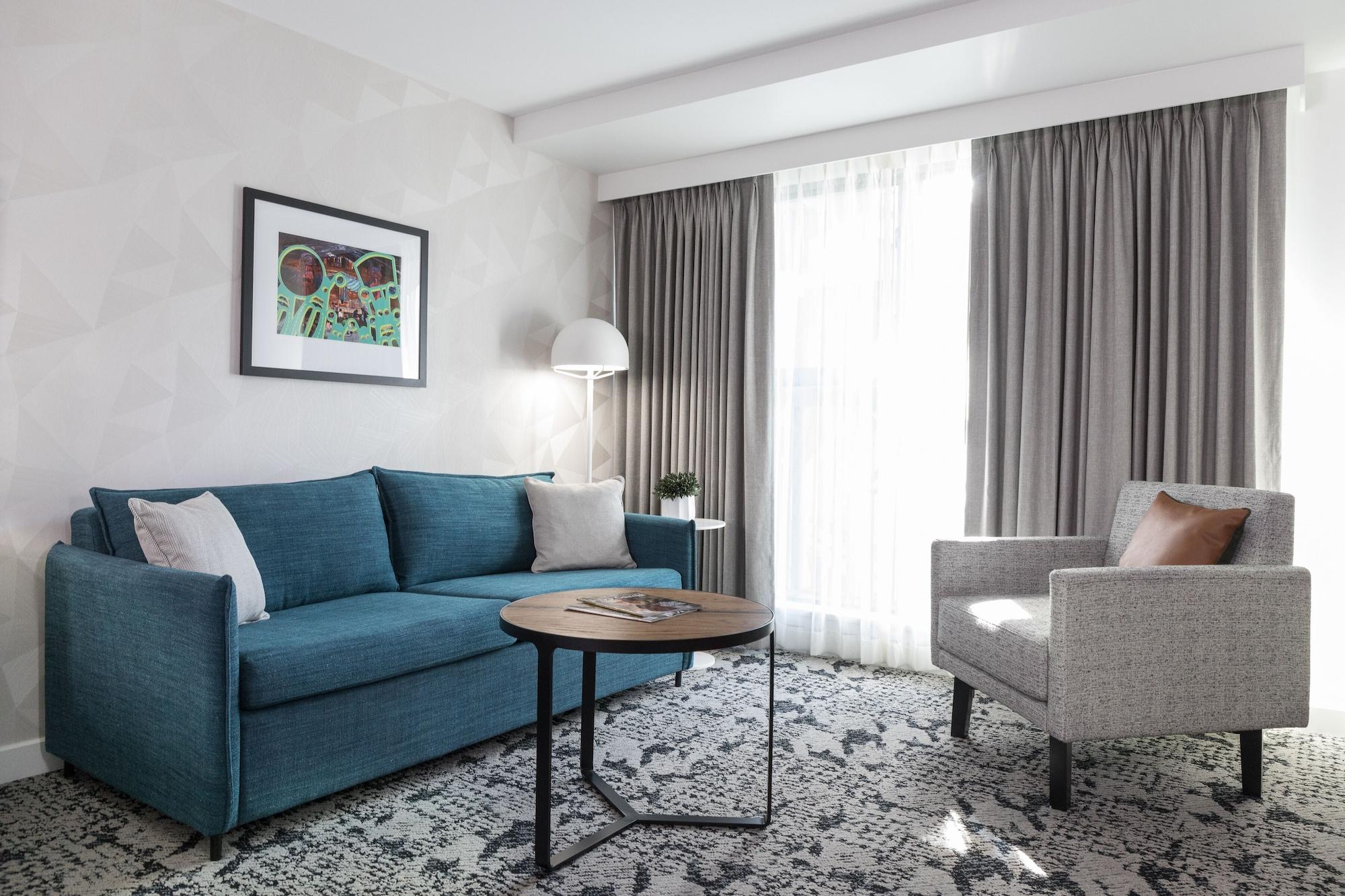 Hotel The Crystal 4*