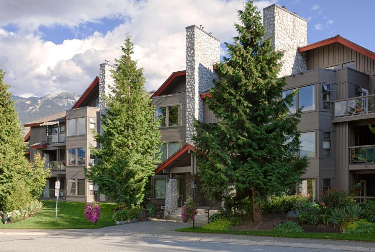 Greyhawk By Premier Apartment *