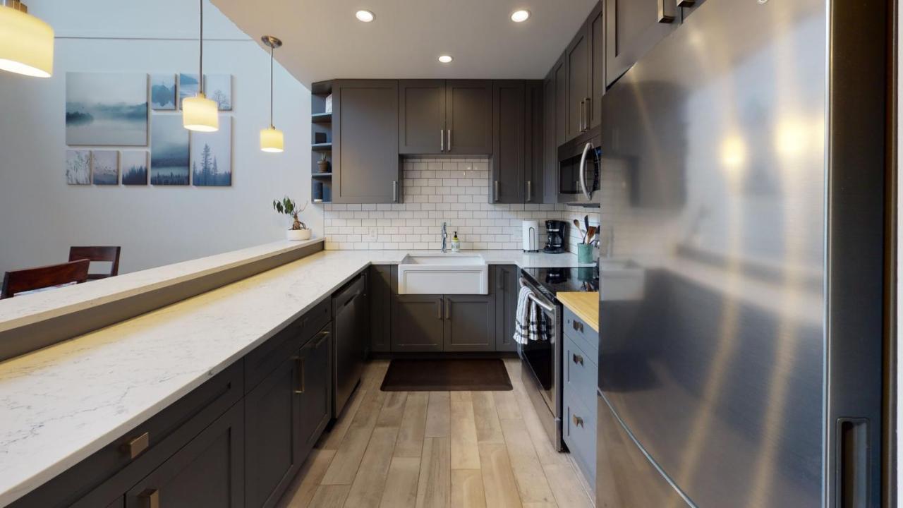 Greyhawk By Premier Apartment
