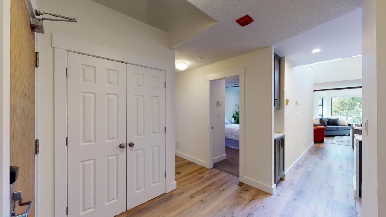 Greyhawk By Premier Apartment *