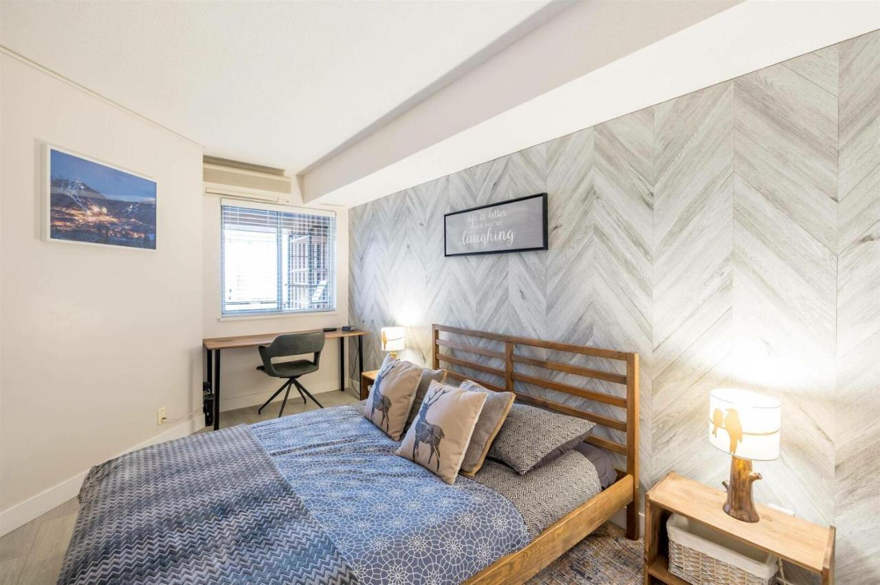 1br Den Village With Mountain Views And Hot Tub By Harmony Apartment