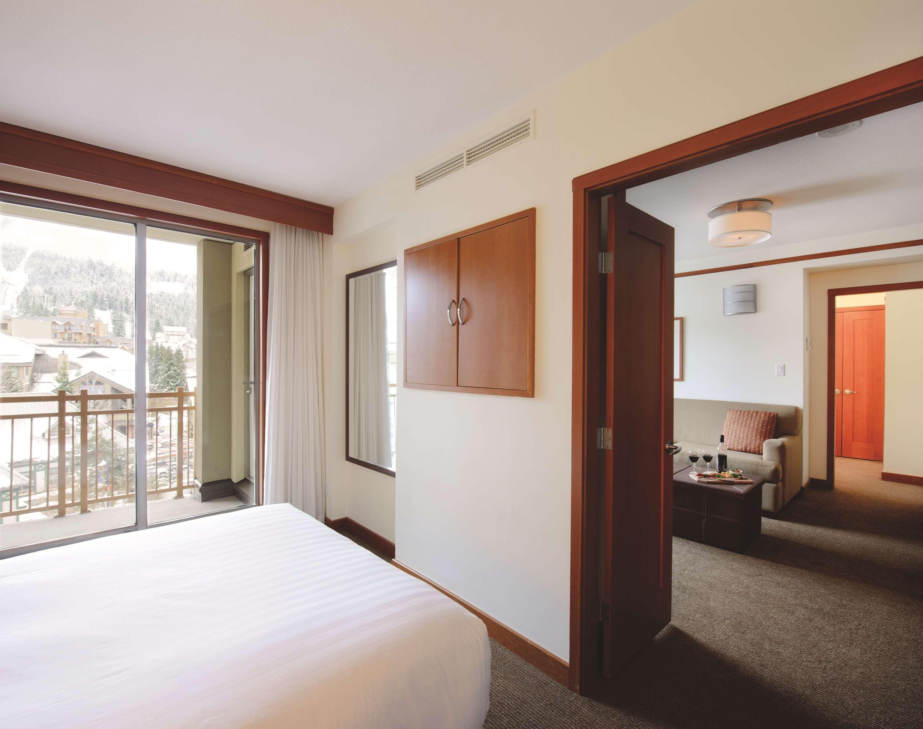 Hotel Pan Pacific Village Centre 4*