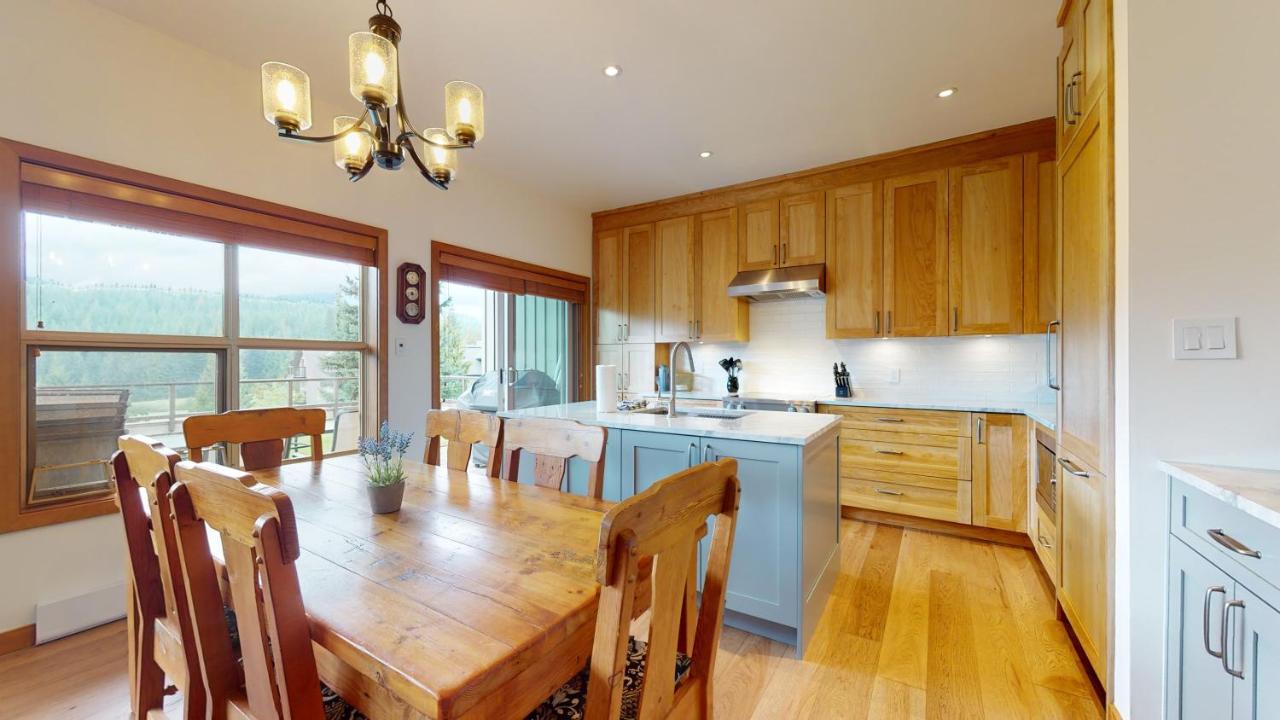 Holiday home Beautiful Golf Course Setting By Harmony