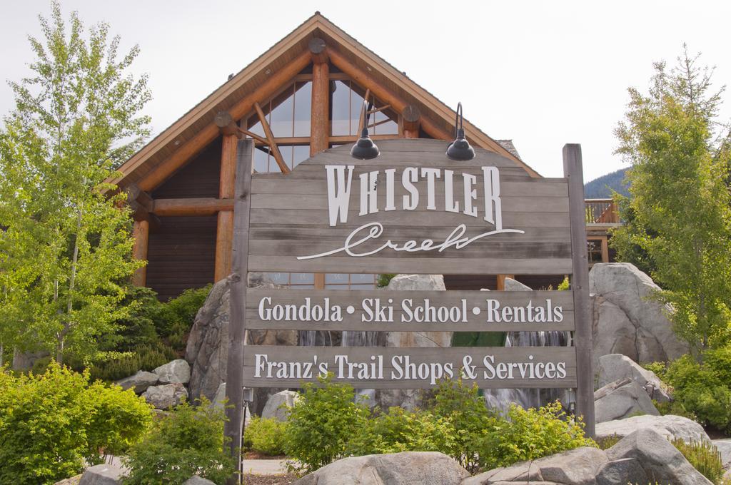 Lodging Ovations Hotel Whistler