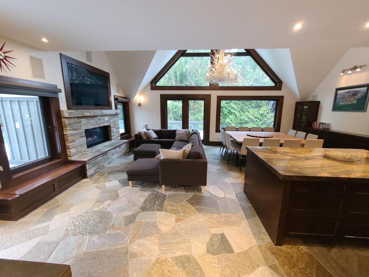 Villa Luxury Ski-in / Ski-out On Blackcomb *