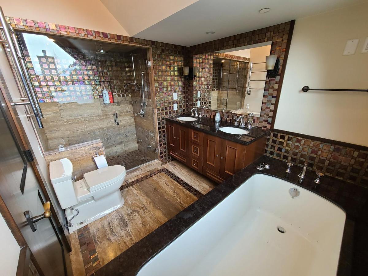 Luxury Ski-in / Ski-out On Blackcomb Villa