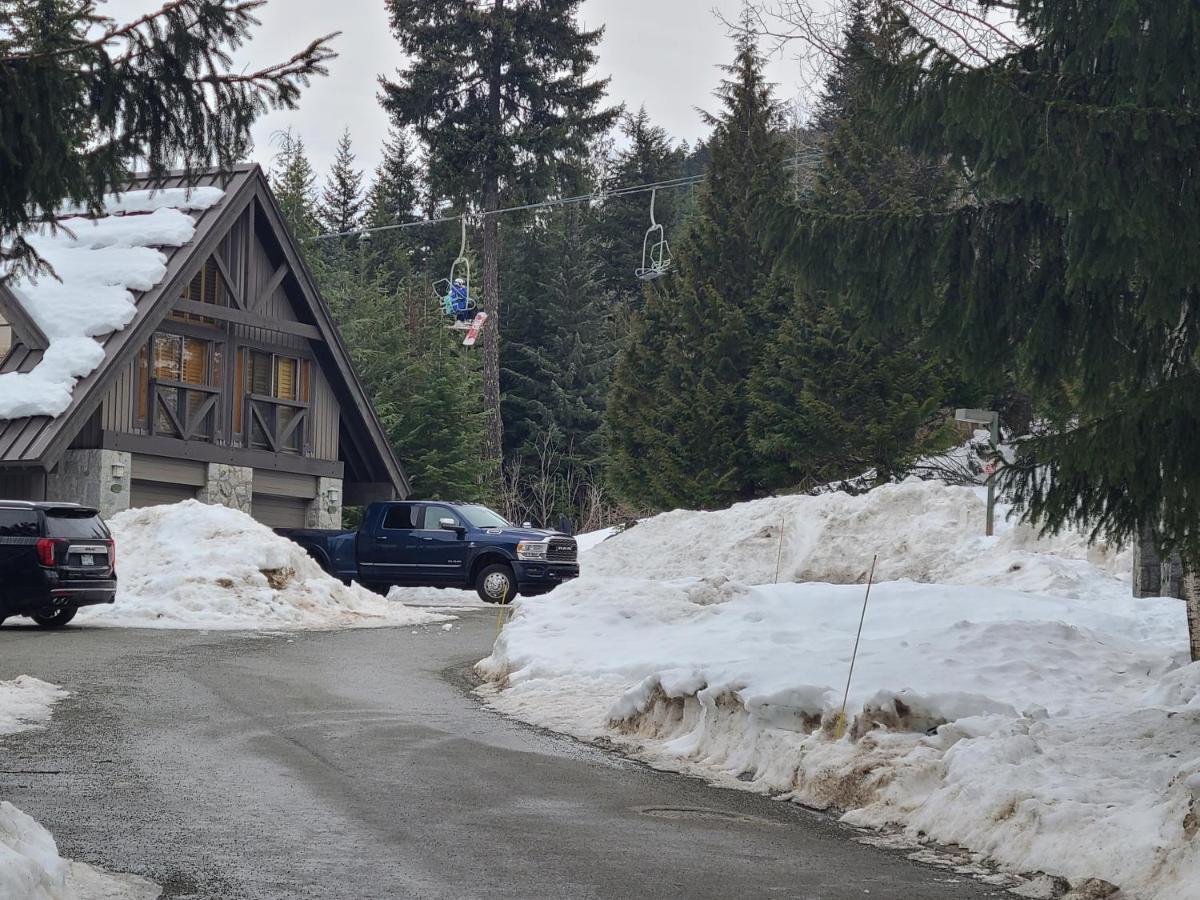 Luxury Ski-in / Ski-out On Blackcomb Whistler