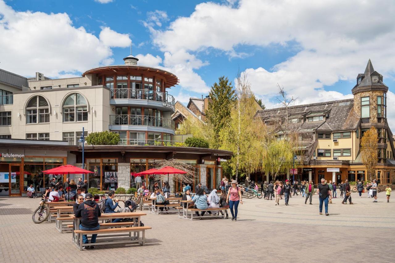 Perfect Upper Village In-ski Out Location Whistler