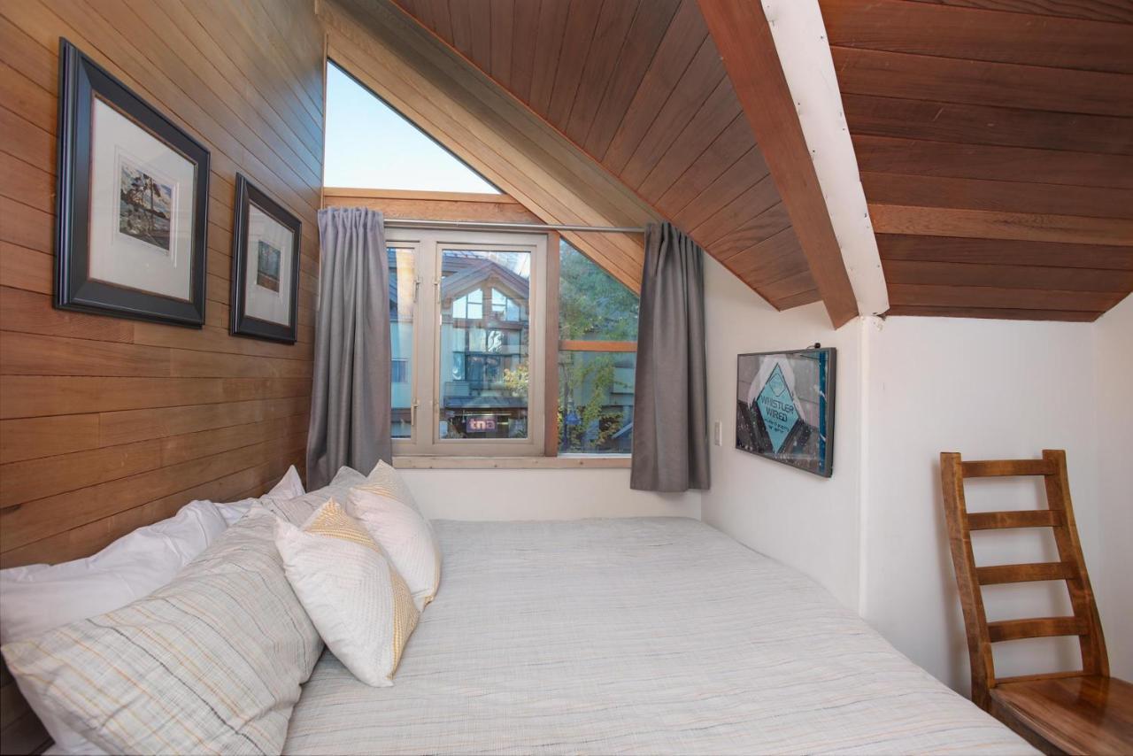 Apartment Fitzsimmons C - Private Sauna, Located In The Heart Of Village *