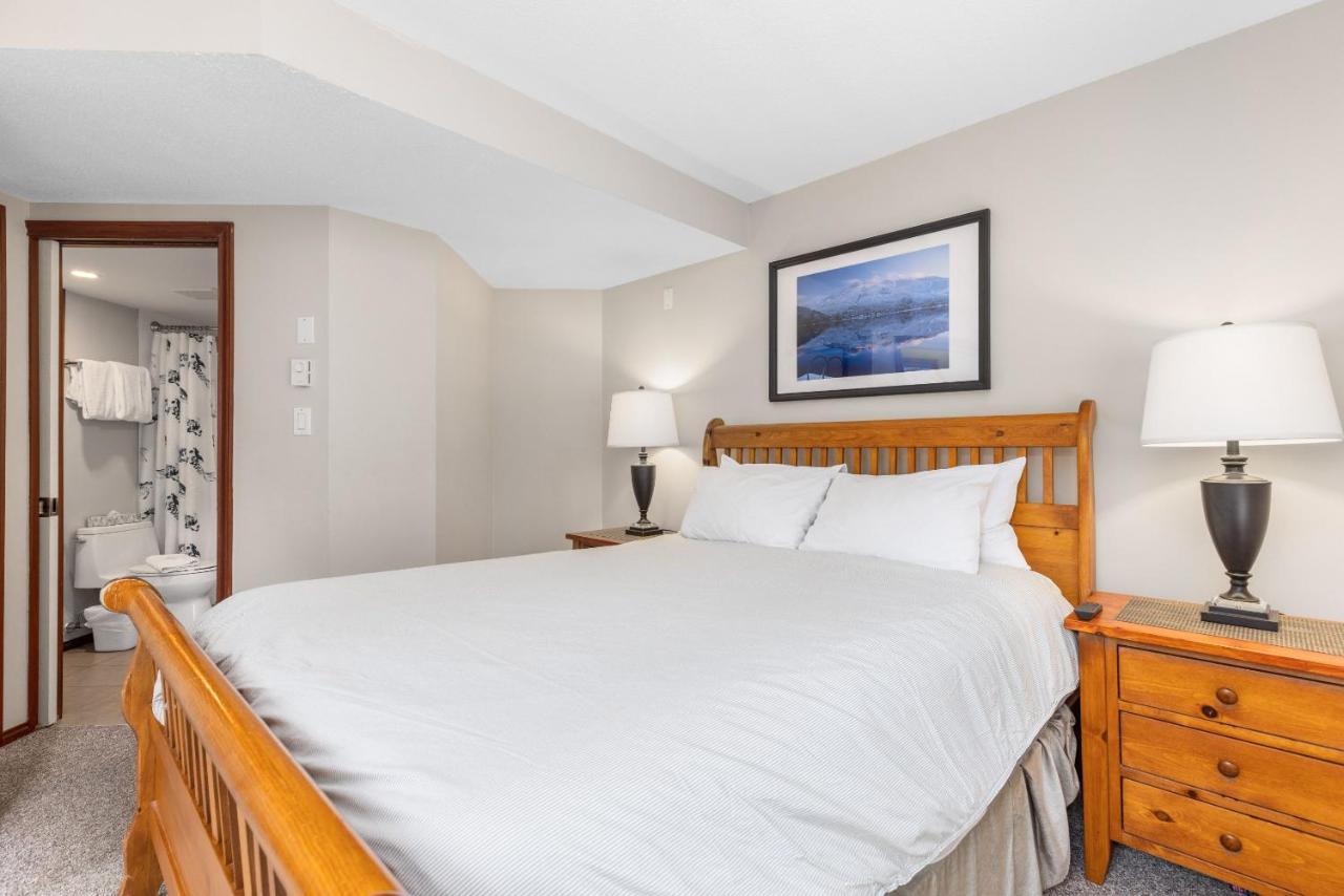 Glaciers Reach By Allseason Vacation * Whistler