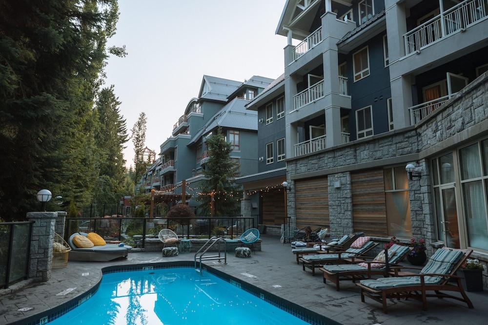 Hotel Summit Boutique By Paradox 4*