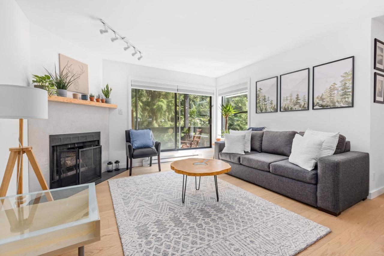 Powderview 12 By Premier Apartment Whistler