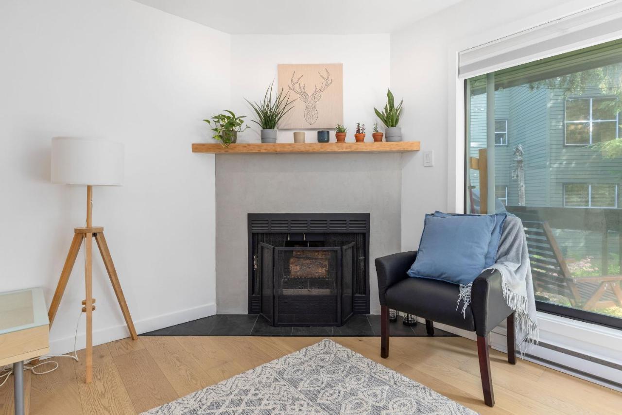 Powderview 12 By Premier Apartment Whistler