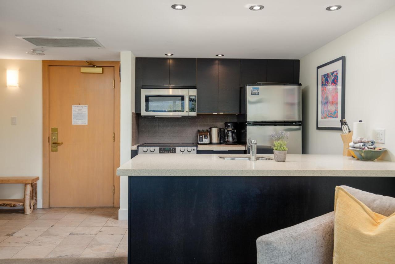 Apartment Perfect Upper Village In-ski Out Location