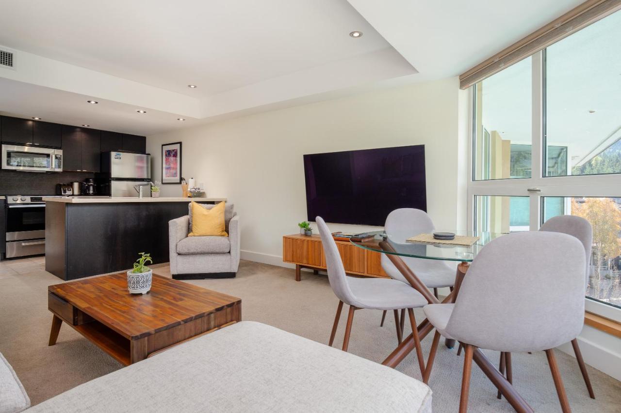 Apartment Perfect Upper Village In-ski Out Location *