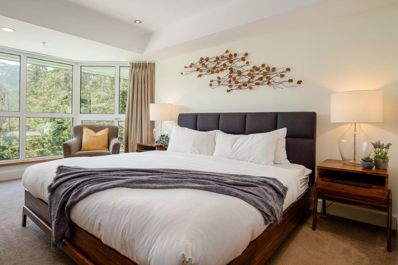 Perfect Upper Village In-ski Out Location *