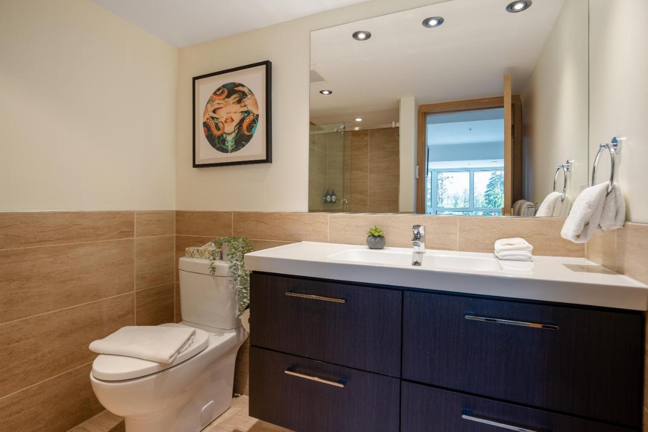 Perfect Upper Village In-ski Out Location Apartment *
