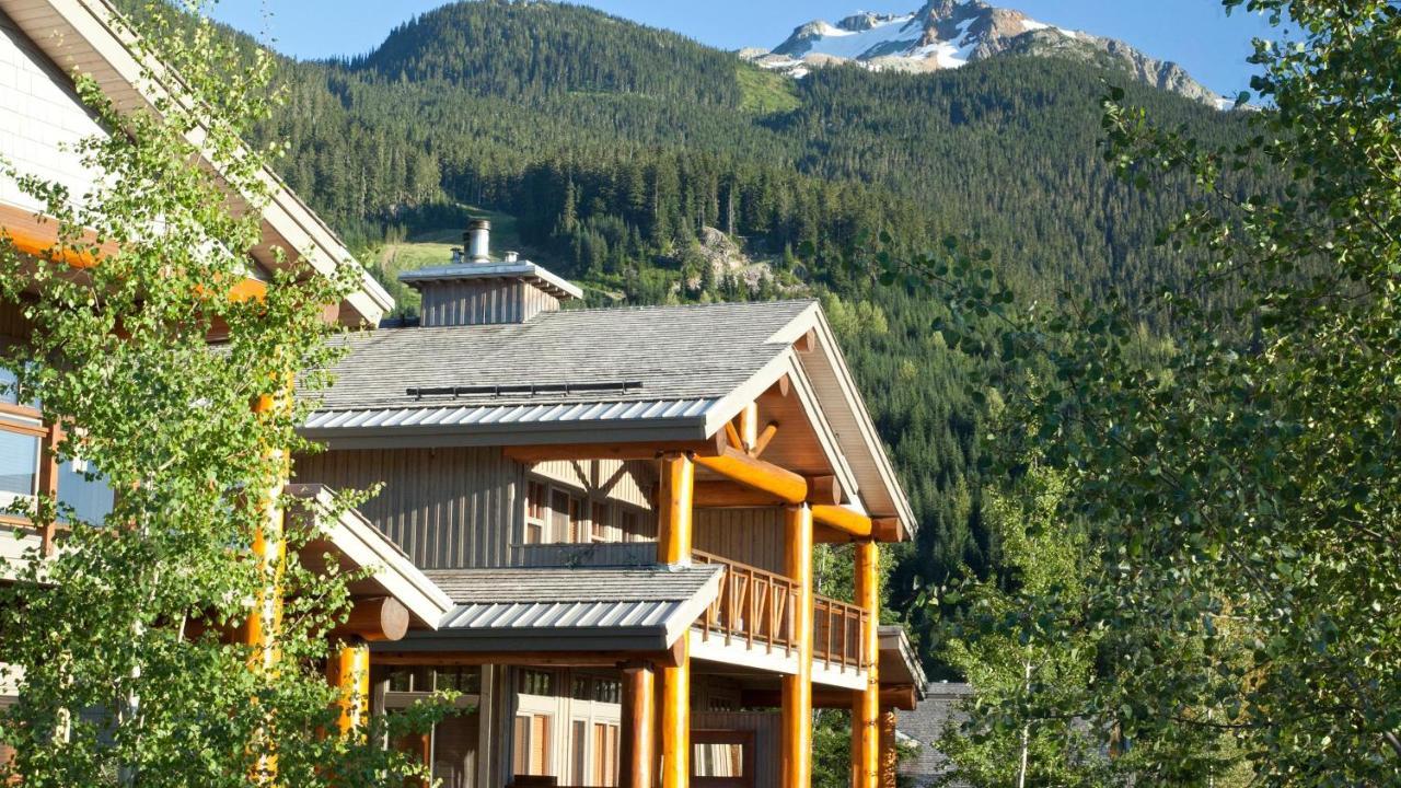 Taluswood The Heights 17 | Access Townhome With Private Hot Tub, & Scenic Views Whistler