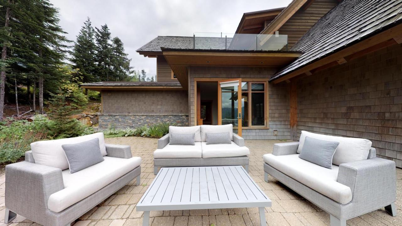 Holiday home Kadenwood 2939 | Luxury W/ Hot Tub, Media Room, Steam Room, Stunning Views