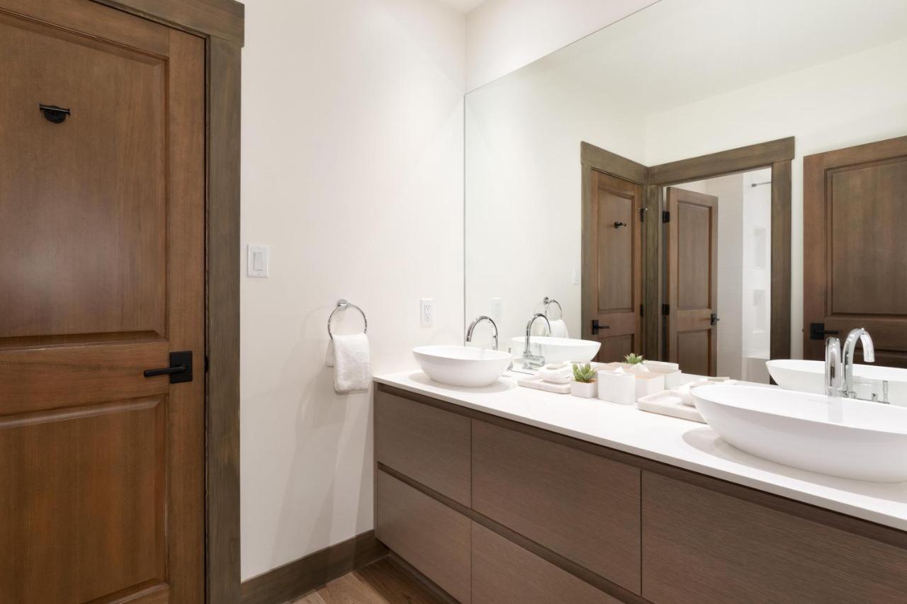 Taluswood The Heights 6 | Beautifully Updated W/ Private Hot Tub, Slopeside View, Parking Holiday home *