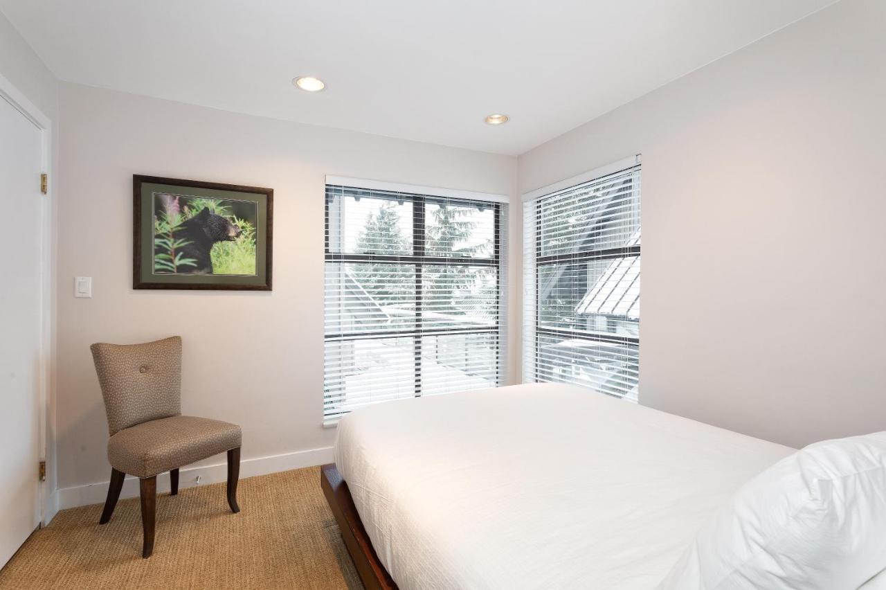 Pinnacle Ridge 21 | Family Townhome W/ Prime Access, Hot Tub, 2 Living & Fireplace Holiday home