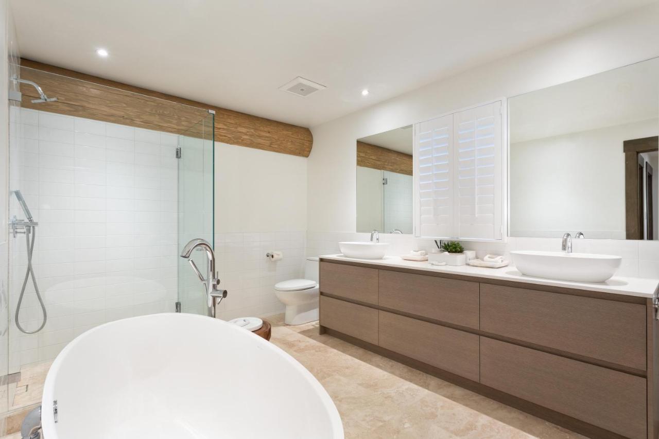 Taluswood The Heights 6 | Beautifully Updated W/ Private Hot Tub, Slopeside View, Parking *
