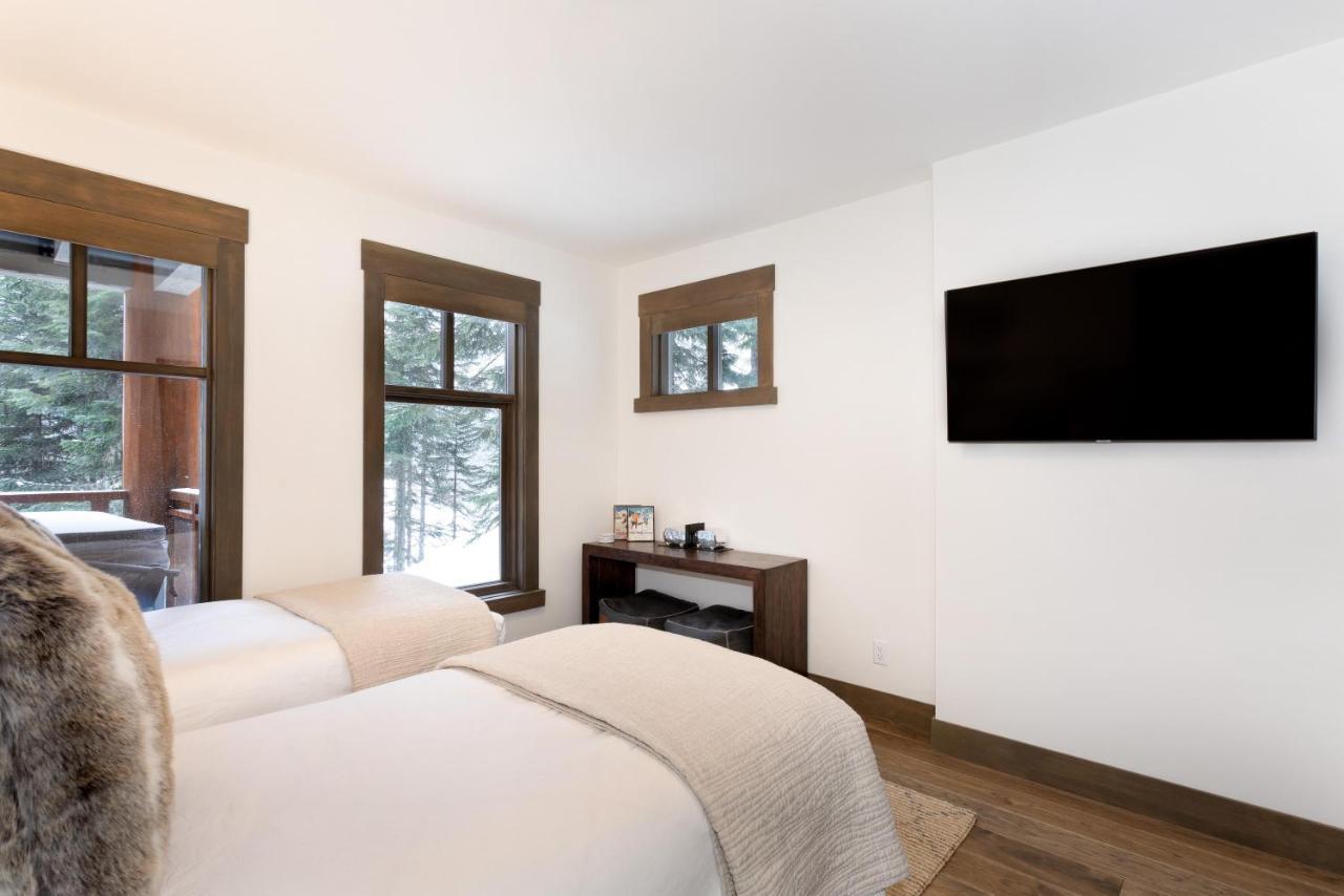 Holiday home Taluswood The Heights 6 | Beautifully Updated W/ Private Hot Tub, Slopeside View, Parking *