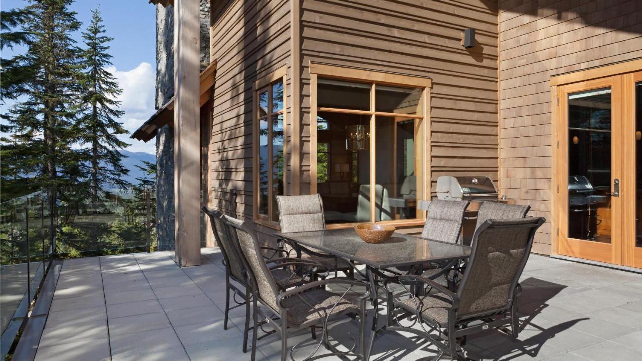 Holiday home Kadenwood 2939 | Luxury W/ Hot Tub, Media Room, Steam Room, Stunning Views