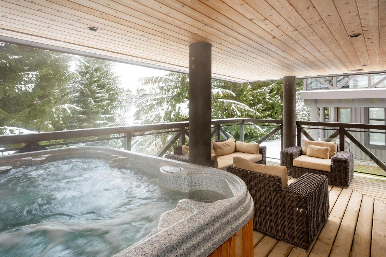 Holiday home Pinnacle Ridge 21 | Family Townhome W/ Prime Access, Hot Tub, 2 Living & Fireplace *