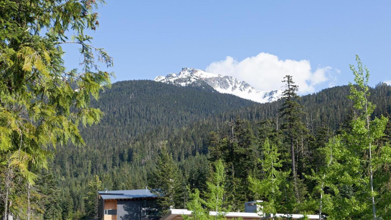 Kadenwood 2939 | Luxury W/ Hot Tub, Media Room, Steam Room, Stunning Views Holiday home