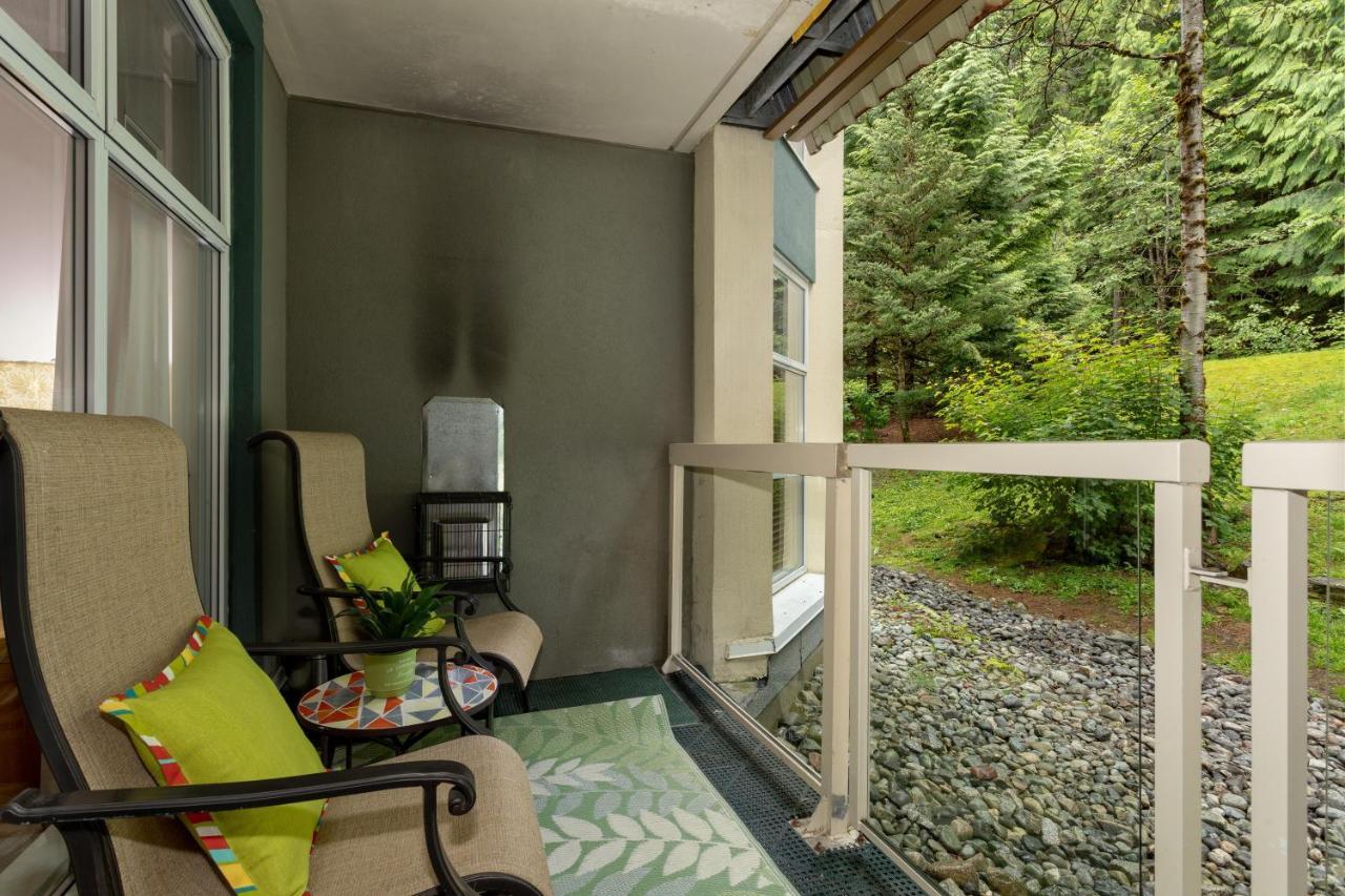 Woodrun 216 | Renovated Ski-in Ski-out W/ Free Parking, Pool, Hot Tub, & Gym Whistler