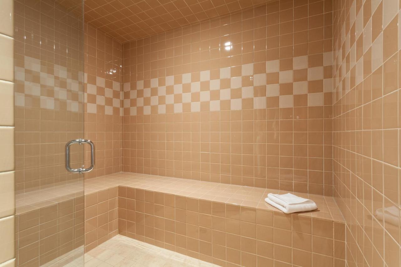 Kadenwood 2939 | Luxury W/ Hot Tub, Media Room, Steam Room, Stunning Views *