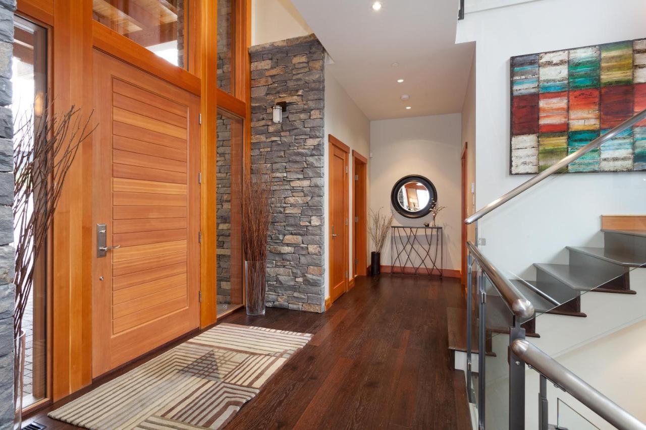 Kadenwood 2939 | Luxury W/ Hot Tub, Media Room, Steam Room, Stunning Views * Whistler