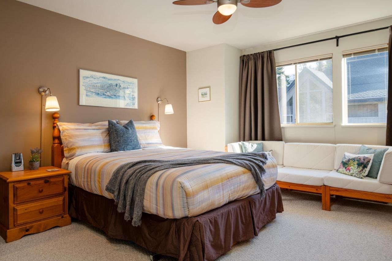 2br Cozy Townhome In Village Location By Harmony Holiday home
