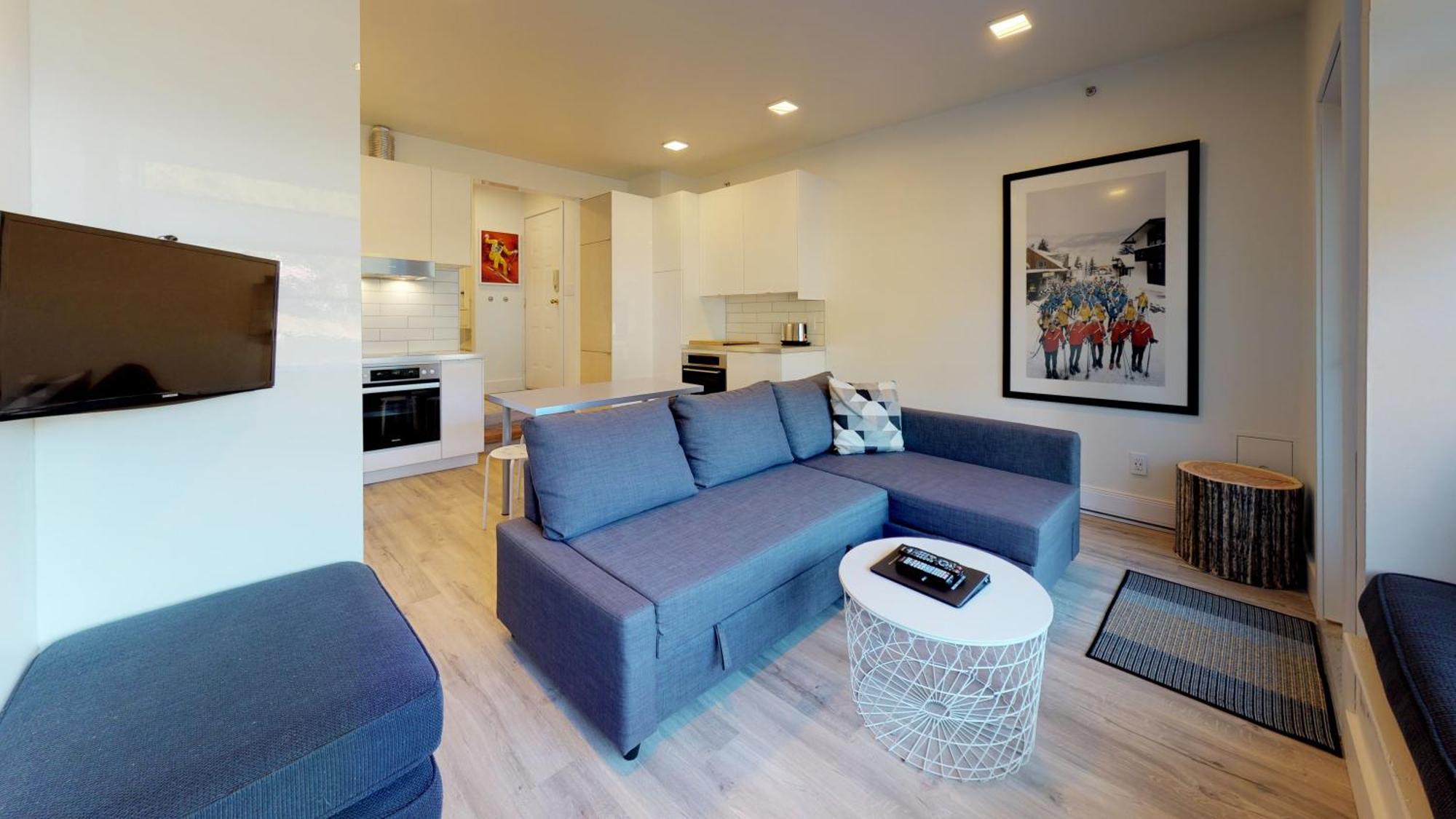 Lakefront Oasis By Harmony Holiday home Whistler