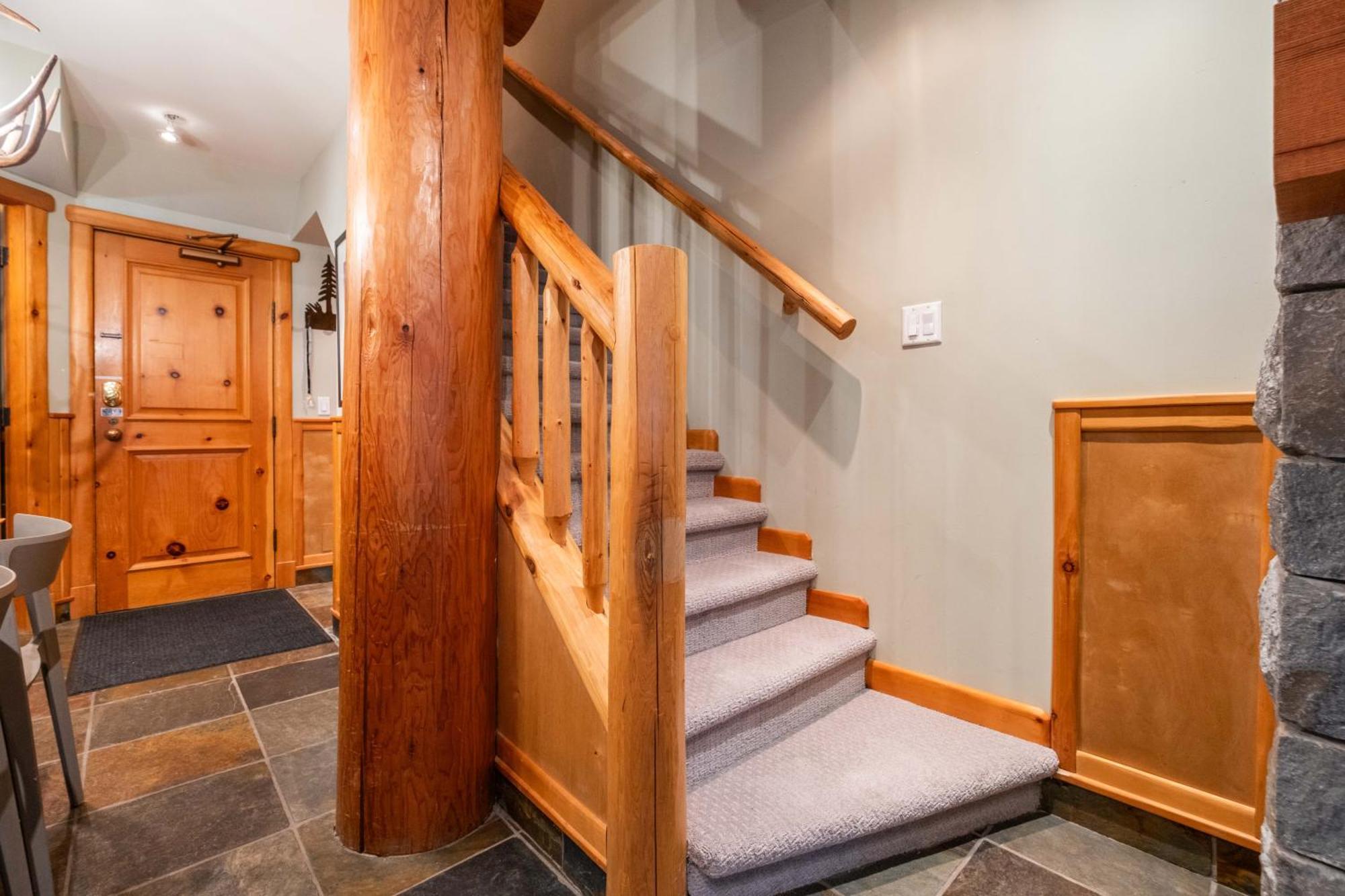 Rainbow By Outpost Whistler Holiday home Whistler