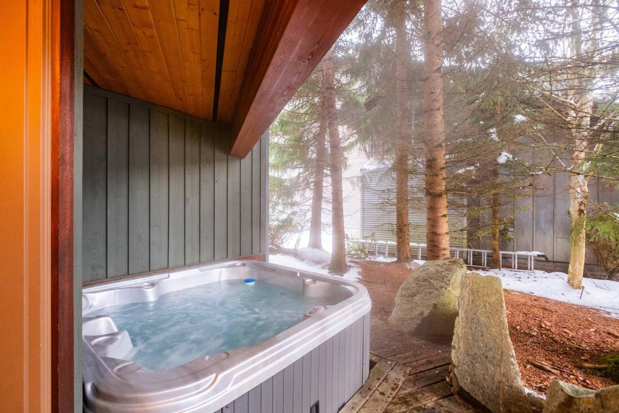 Chalet Spruce Grove By Outpost *