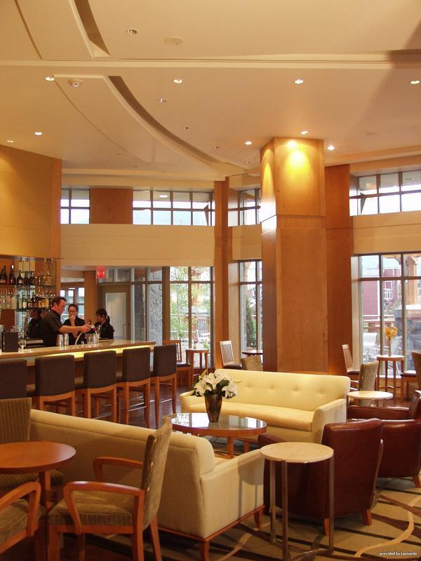 Pan Pacific Village Centre 4*