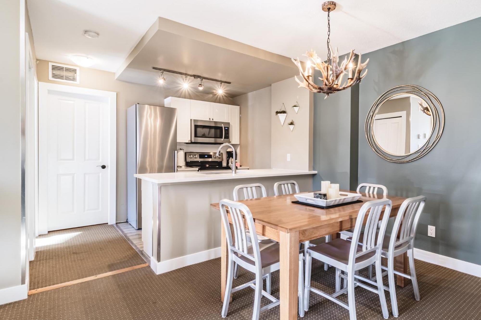 Cascade By Elevate Real Estate Management Apartment *