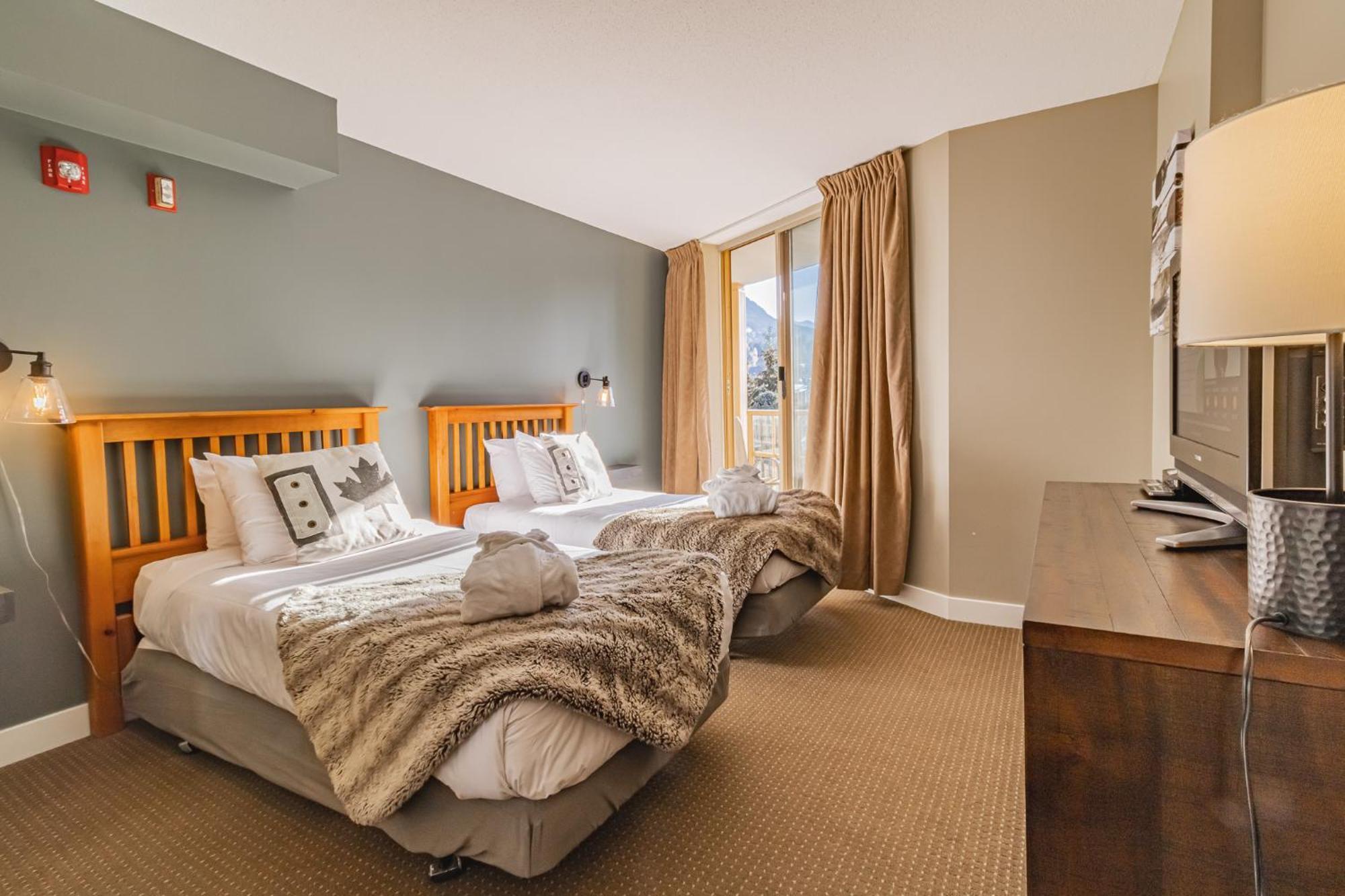 Cascade By Elevate Real Estate Management Apartment *