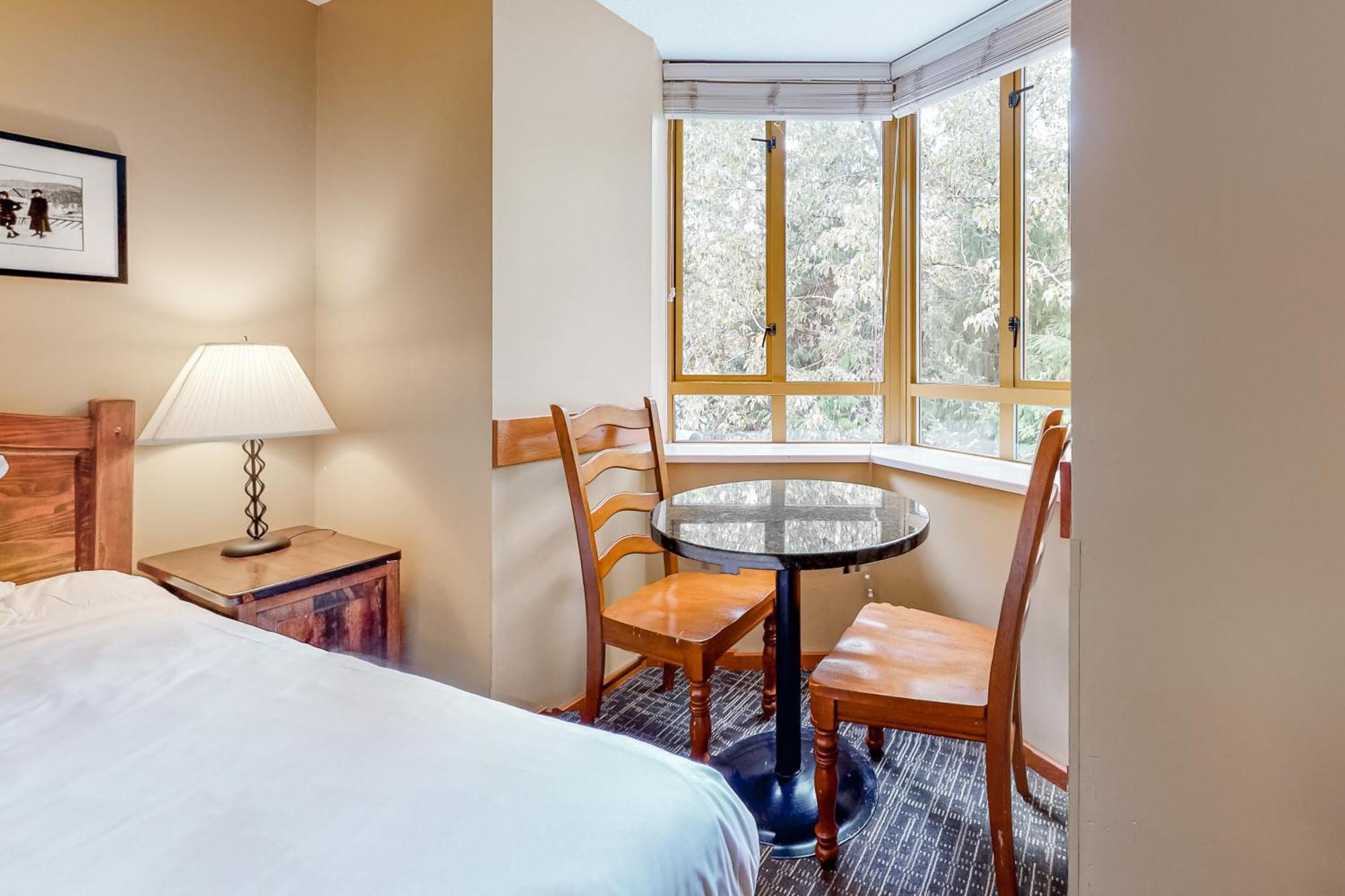 Cascade Apartment *