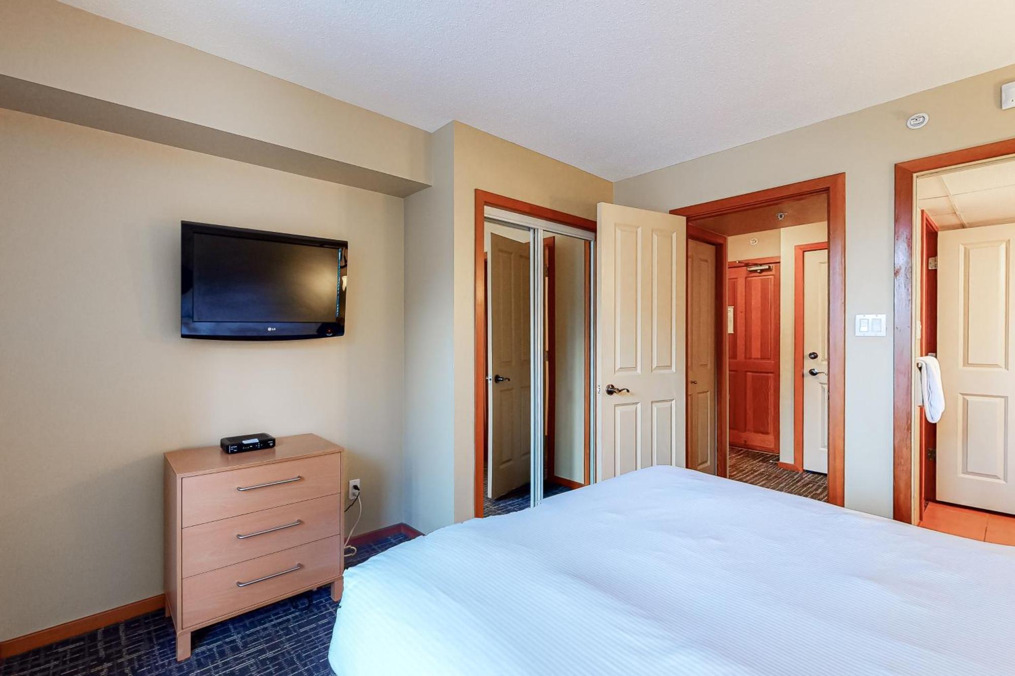 Apartment Cascade Whistler