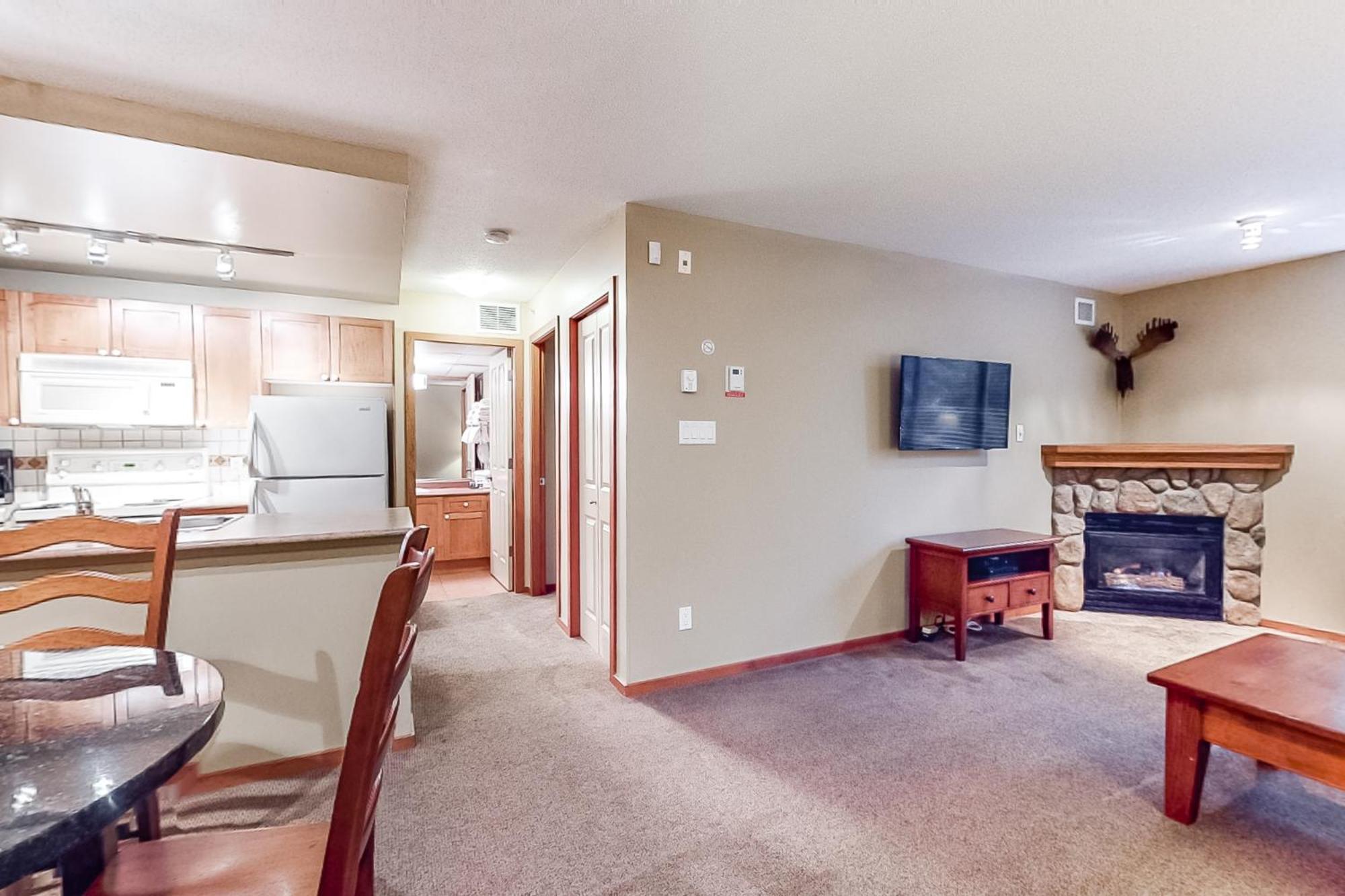 Cascade Apartment Whistler