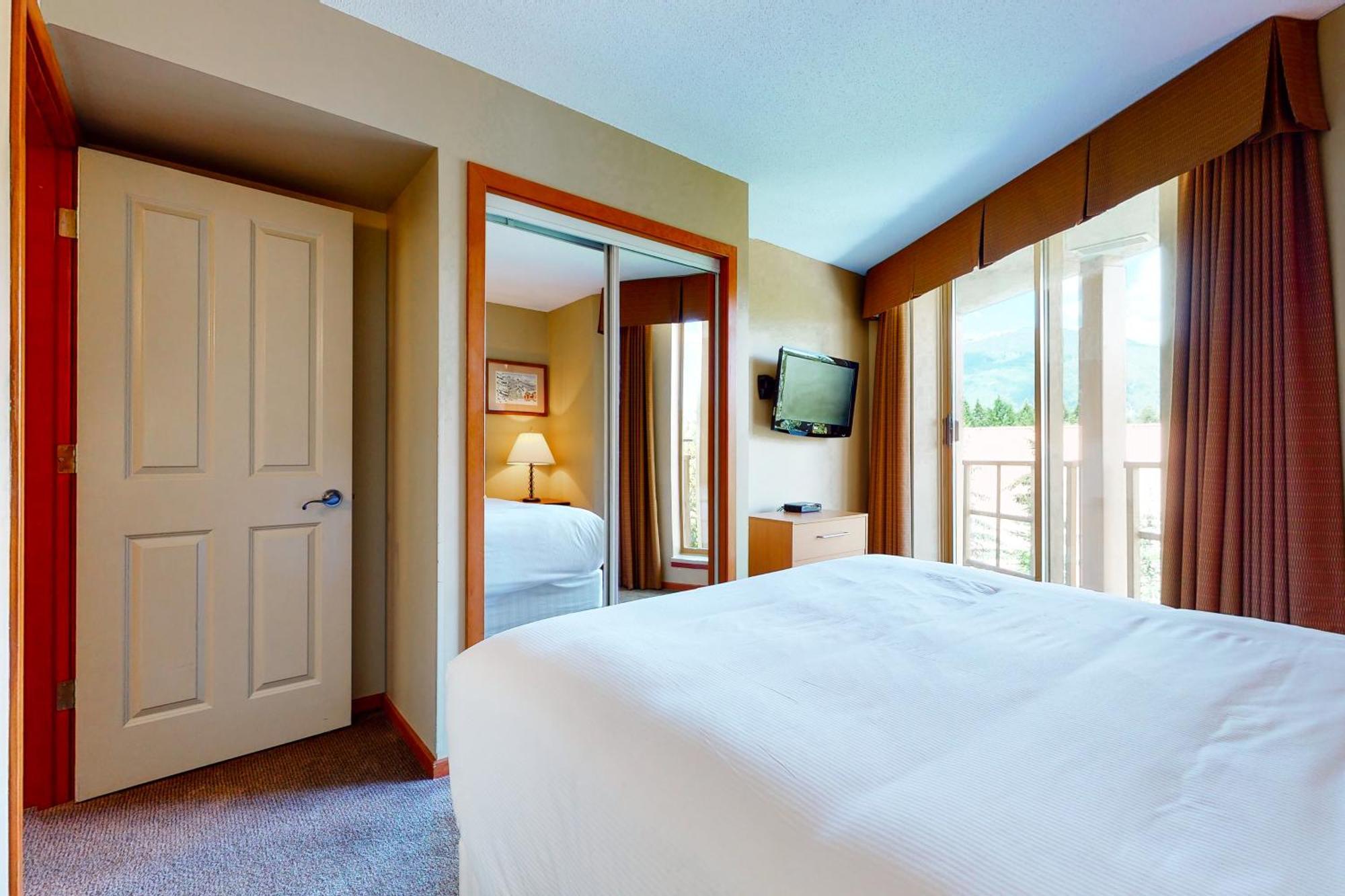 Cascade Apartment